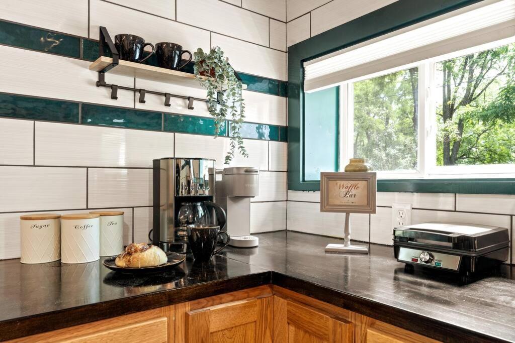 The Modern Forge Ny, Honeoye Lake المظهر الخارجي الصورة
