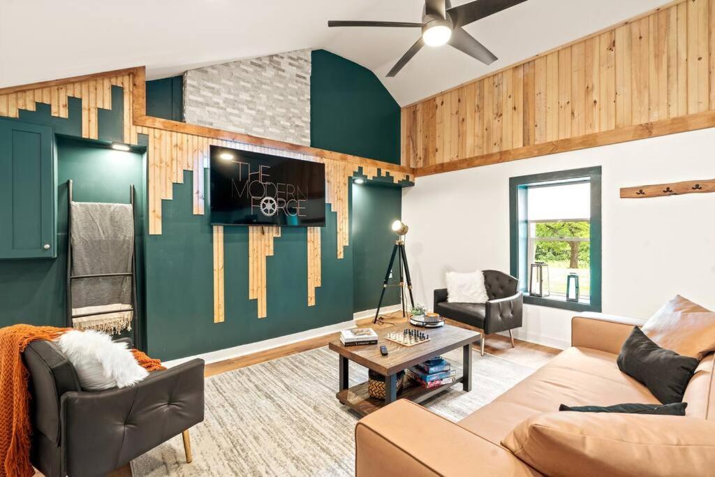 The Modern Forge Ny, Honeoye Lake المظهر الخارجي الصورة