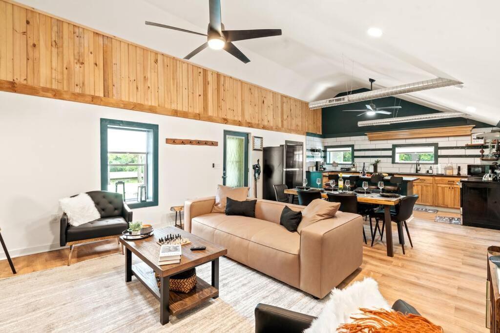 The Modern Forge Ny, Honeoye Lake المظهر الخارجي الصورة